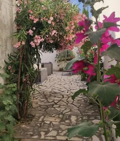 2 Pas De La Sans Vis à Vis